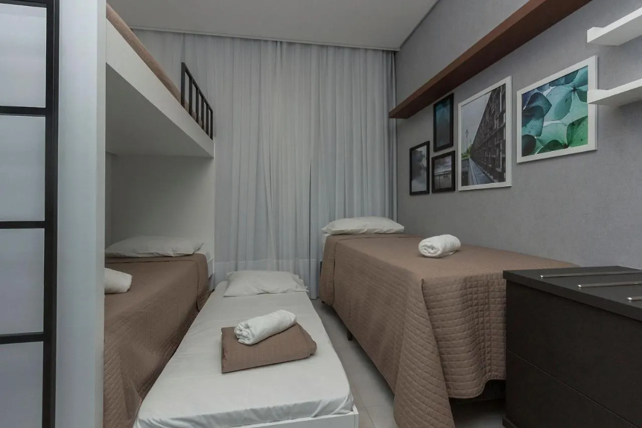 Porto Madero 301 - Apartamento Moderno Em Condominio Com Piscina E Academia No Rooftop No Centro De Bombinhas. 公寓 邦比尼亚斯