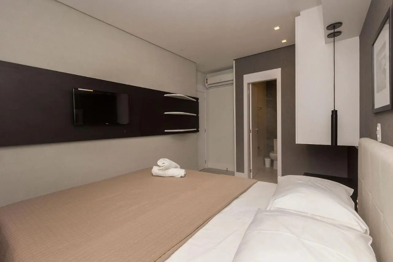 公寓 Porto Madero 301 - Apartamento Moderno Em Condominio Com Piscina E Academia No Rooftop No Centro De Bombinhas. 巴西